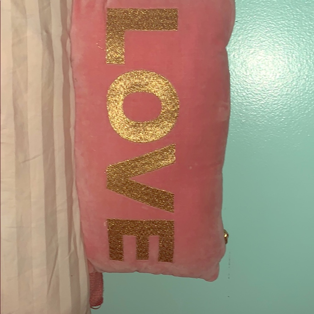 pillow